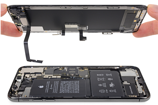 iPhone XS Max Screen Replacement